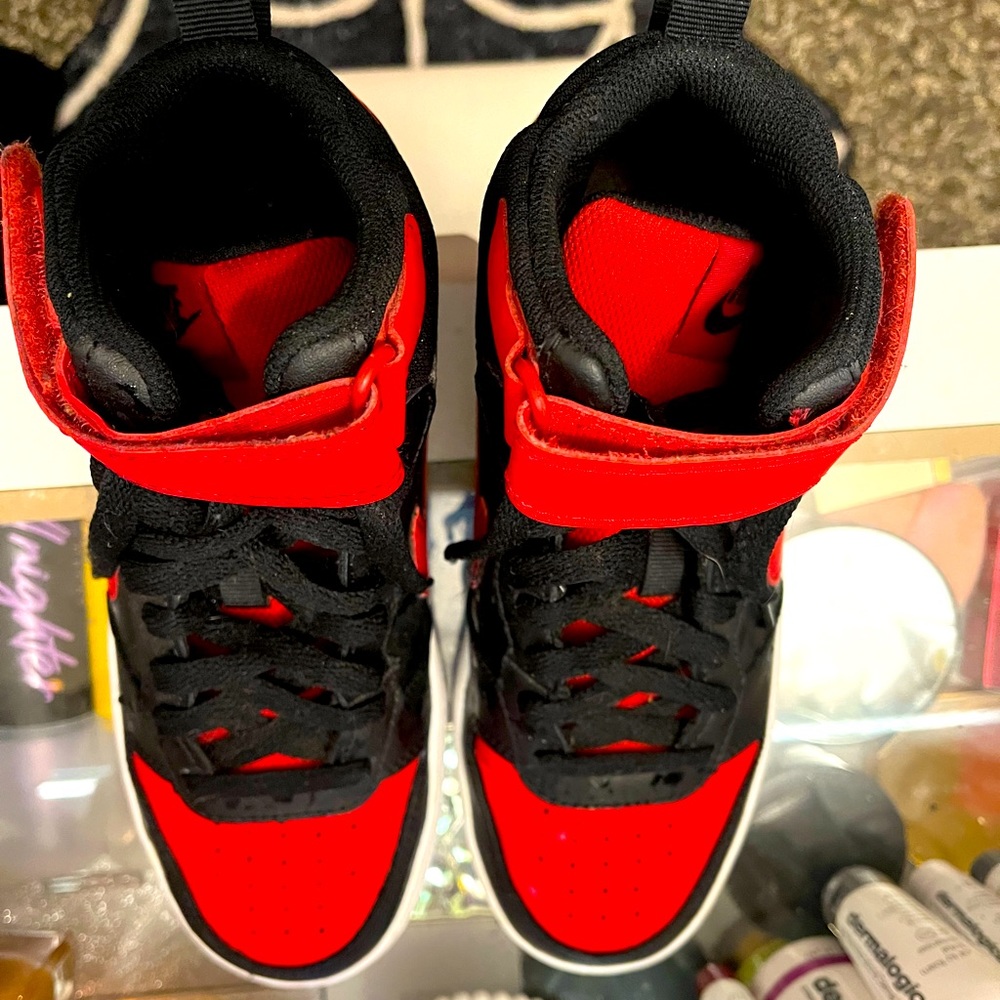 Nike Court Borough Mid Court Shoes